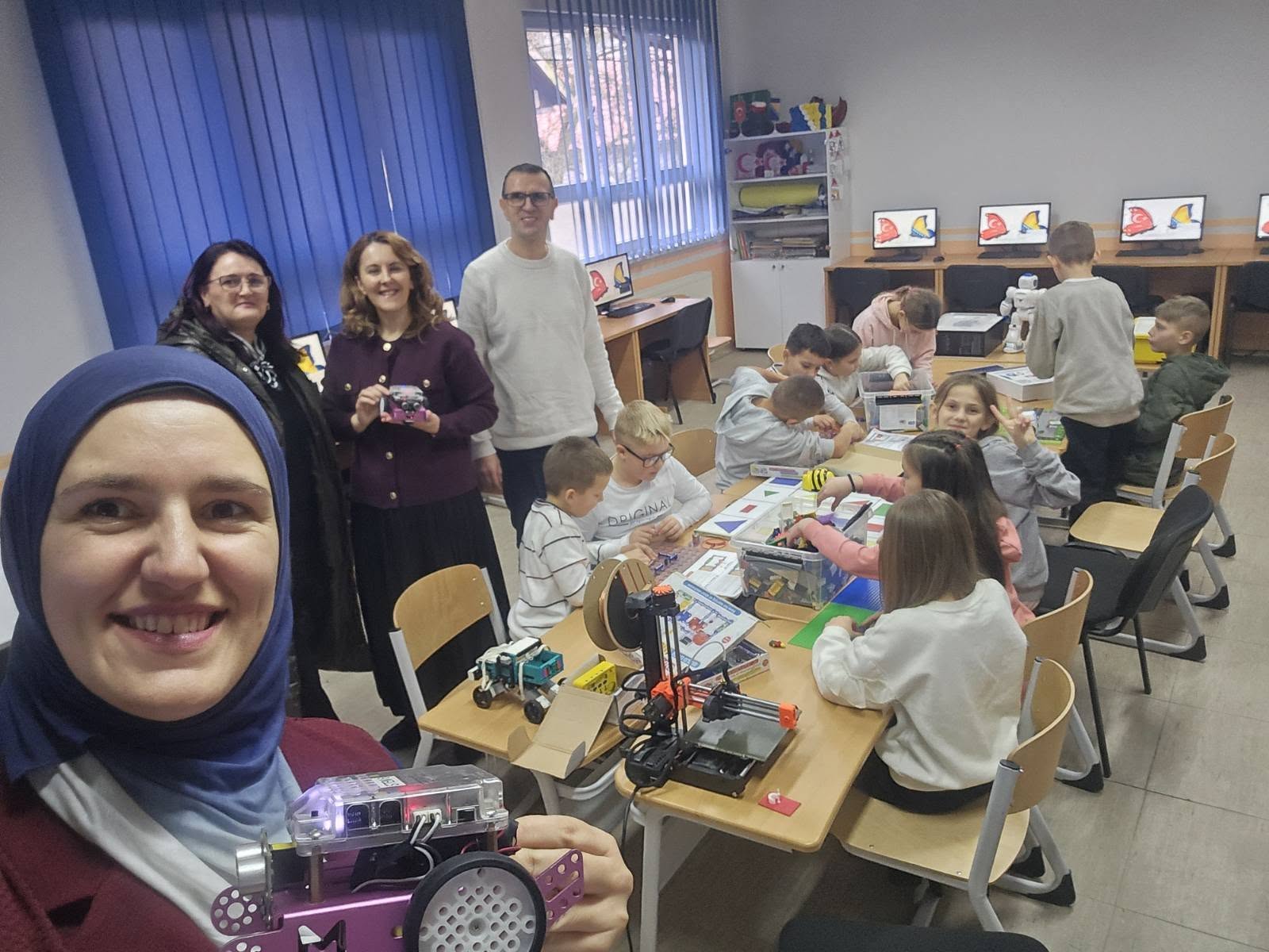 STEM čarolija u OŠ „Dubravica“ Preočica: Više od 100 učenika učilo kroz igru i inovacije