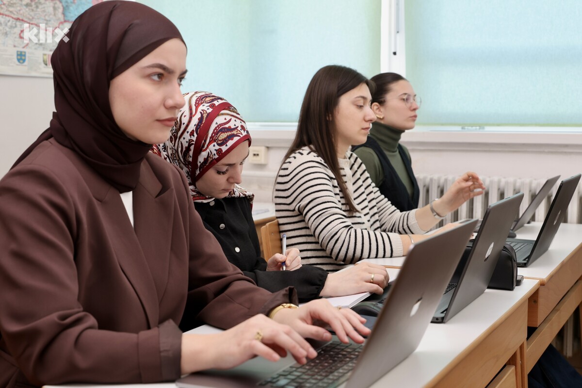 Studenti iz Sarajeva uz pomoć AI analiziraju pisanje njemačkih medija od 1950. do 2025. o sukobu Izraela i Palestine