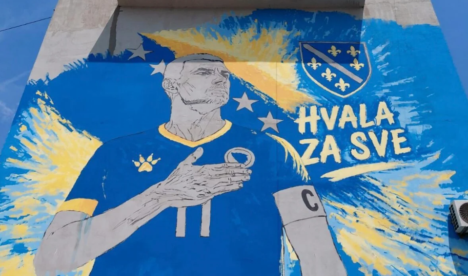 Breza kapitenu Edinu Džeki posvetila veliki mural, a utakmice će pratiti i u fan zoni na glavnom trgu
